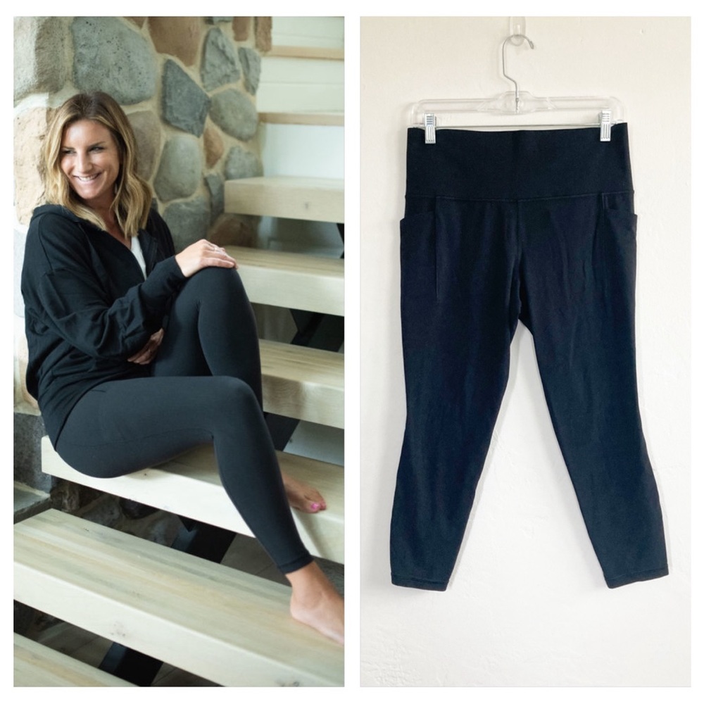 Athleta Salutation Stash 7/8 Tight Leggings Solid Plain Black Large